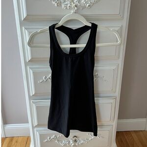 Lululemon black nulu fabric tank top - size 2